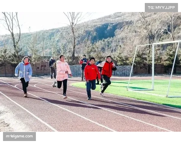 专业手球器材捐赠赤城县云州小学,助力校园体育发展 专业手球器材捐赠赤城县云州小学,助力校园体育发展